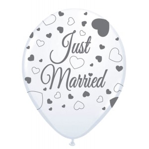 8 X WEDDING JUST MARRIED HEARTS DELUXE PARTY BALLOONS - 30CM