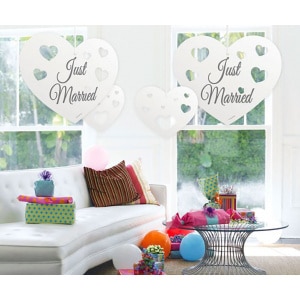 5 X "Just Married" Hanging Heart Decorations - 2 Sizes